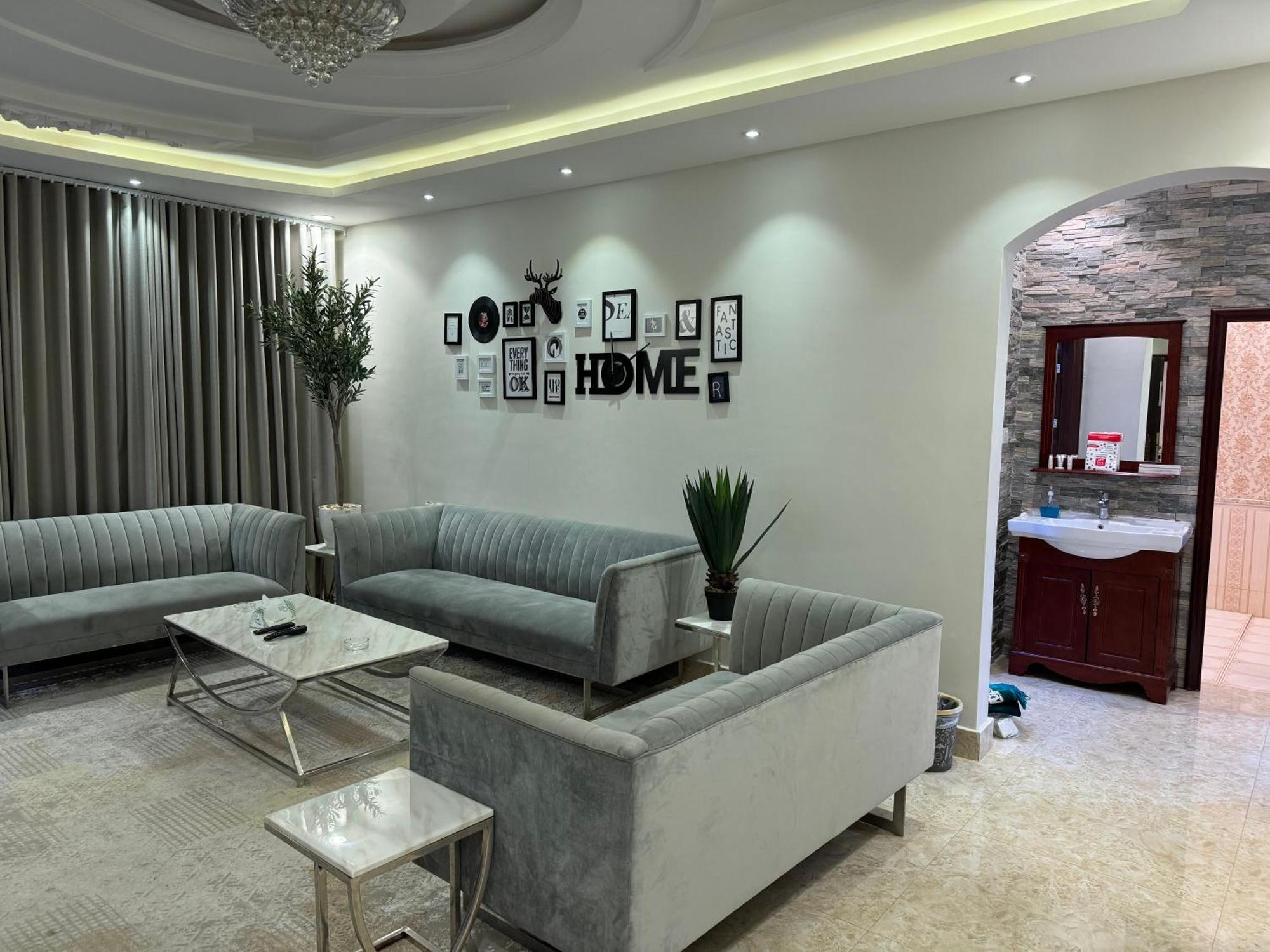 فاخرة غرفتين وصالة النرجس 21 * Riyadh